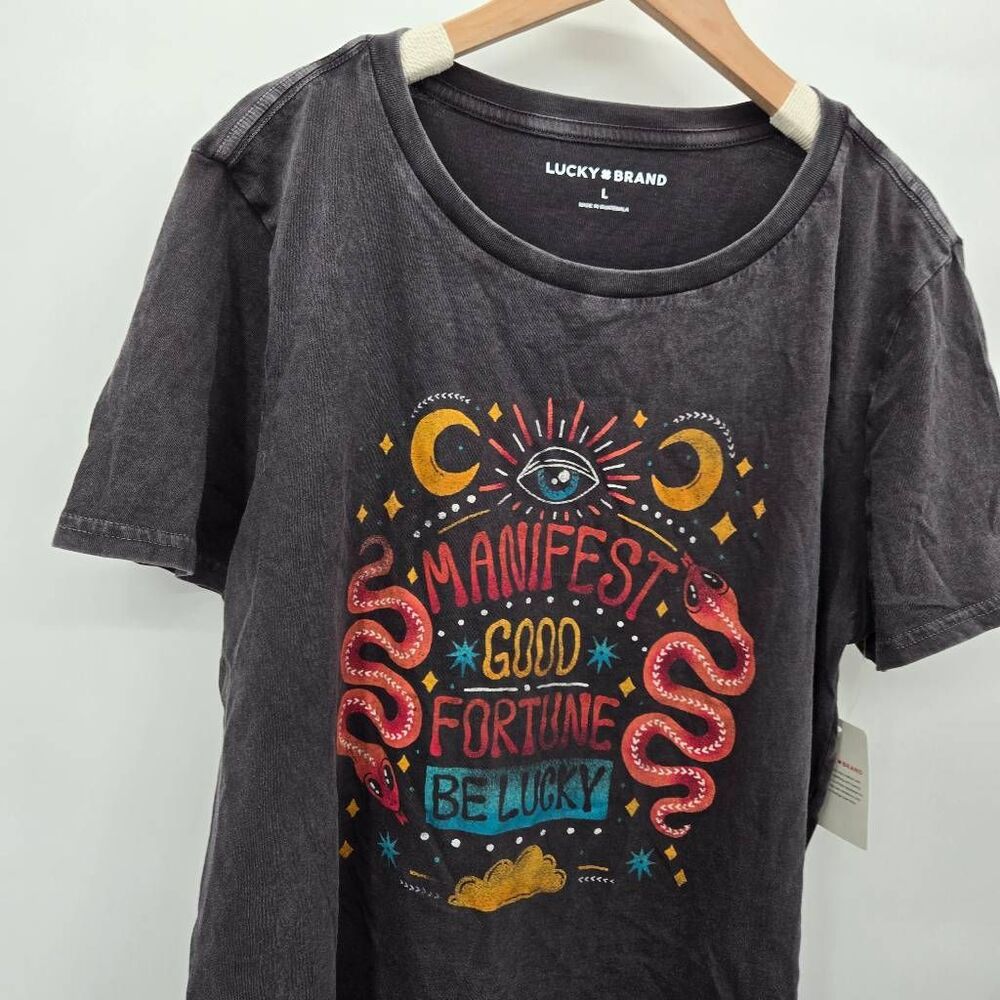 Lucky Brand Manifest Good Fortune Be Lucky Shirt Size Large T-Shirt Tee NWT - Picture 3 of 9